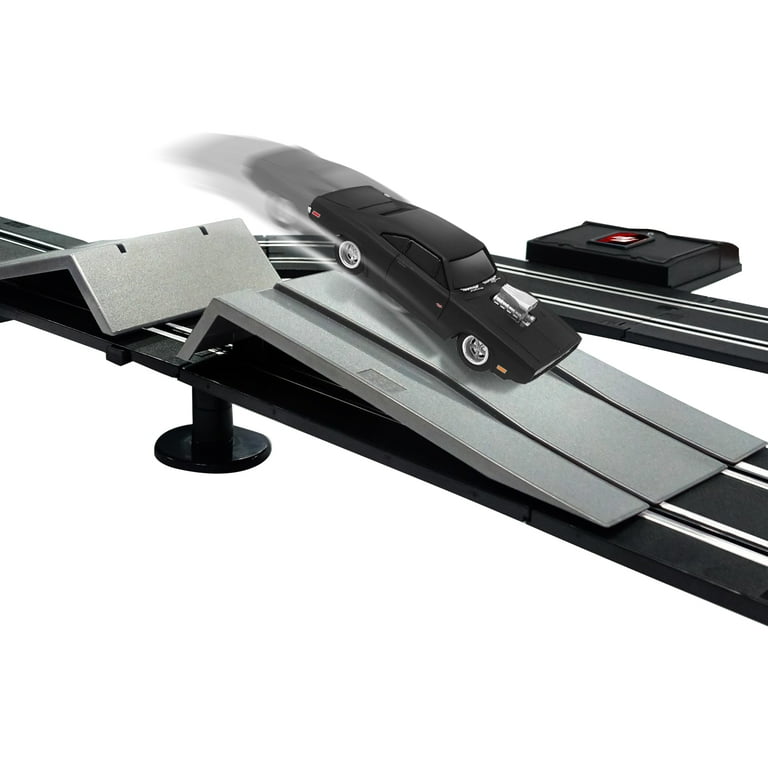 Fast and Furious Ultimate Speed Raceway Slot Car Set 14.5 ft