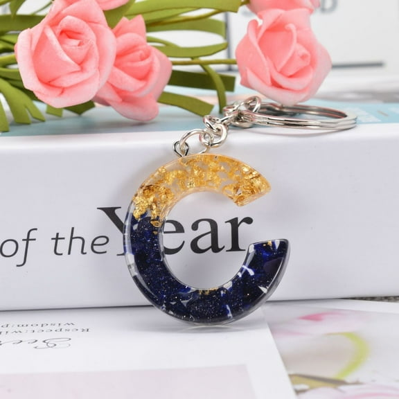 Hmgxay Sparkling Key Chain, Elegant Crystal Letter Keychain with Customizable Alphabet, Stylish Car Pendant for Personalization, Functional Bag Accessory with Durable Design