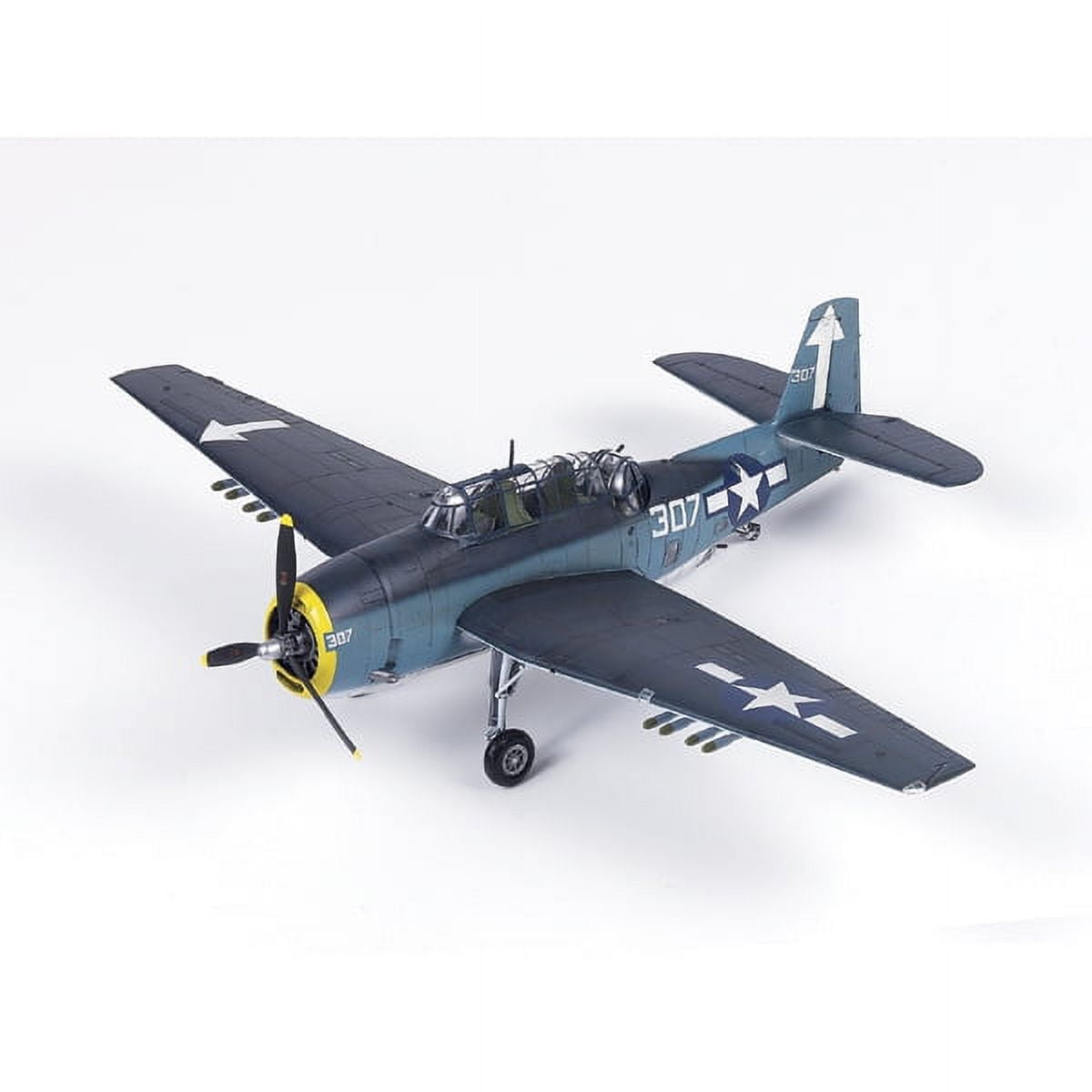 Academy 12285 TBM-3 Avenger USS Bunker Hill 1/48 Scale