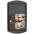 thumbnail image 1 of Plaque à biscuits antiadhésive grande de qualité supérieure Wilton Baker's Supreme, 1 of 4