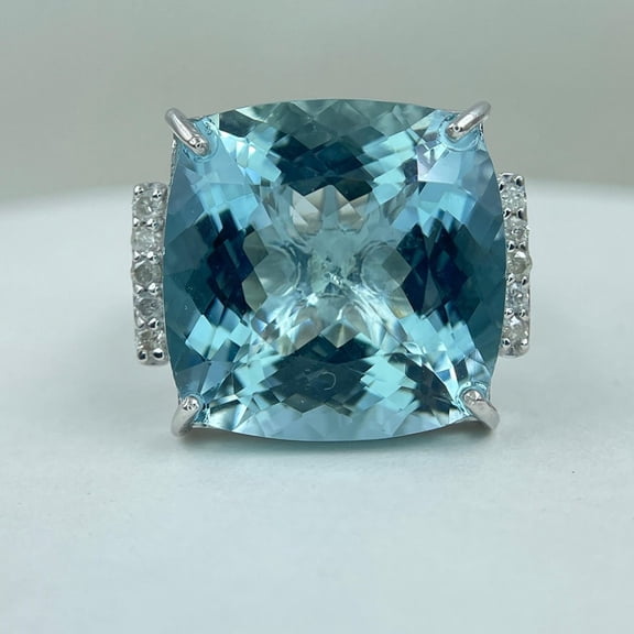 Natural Aquamarine Ring, Stone Ring, March Birthstone Ring, High quality Aquamarine Jewelry, Ocean Inspired Jewelry