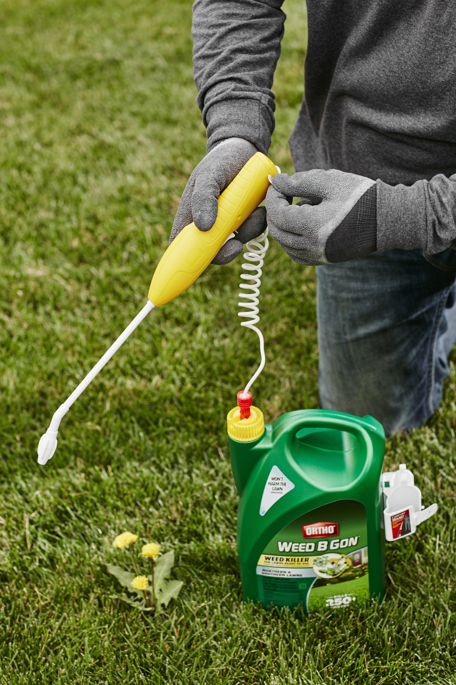 Ortho Weed B Gon Weed Killer for Lawns Ready-to-Use, 1 gal with Comfort Wand