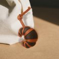 thumbnail image 3 of Llavero croissant Llavero de cuero Colgante para mochila portátil familiar, 3 of 4