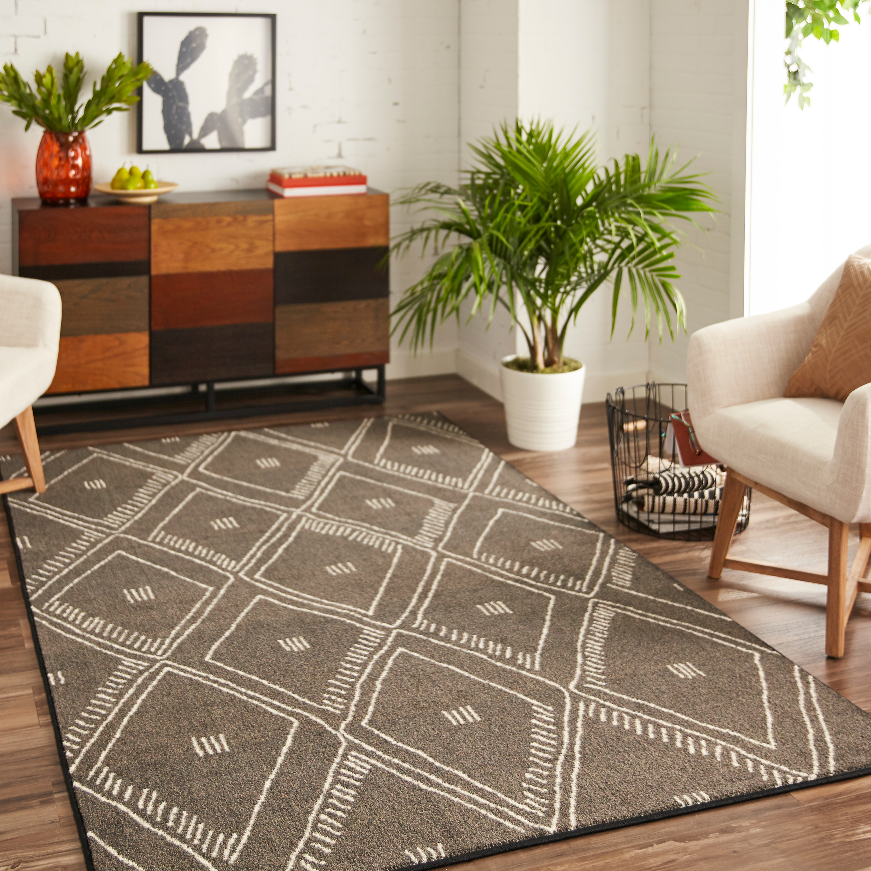 Mohawk Home Prismatic Fresco Diamond Charcoal Transitional Tribal