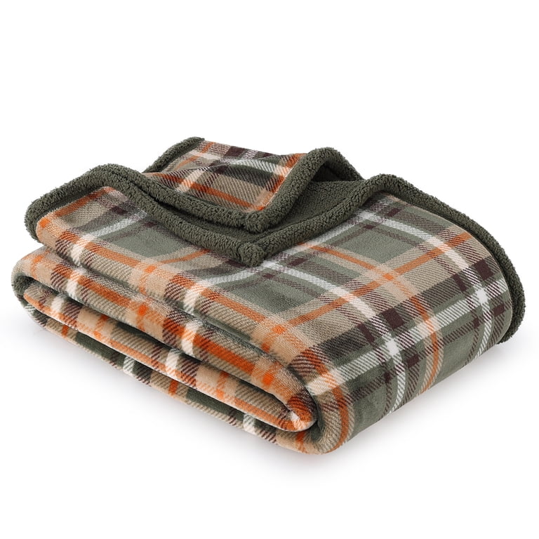 Berkshire Life 50" x 70" Reversible Plush Sherpa Throw, Green photo 2