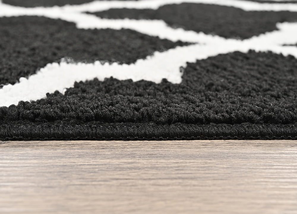 Garland Rug Quatrefoil Polypropylene Black/White Indoor Area Rug, 7'6" x 9'6"