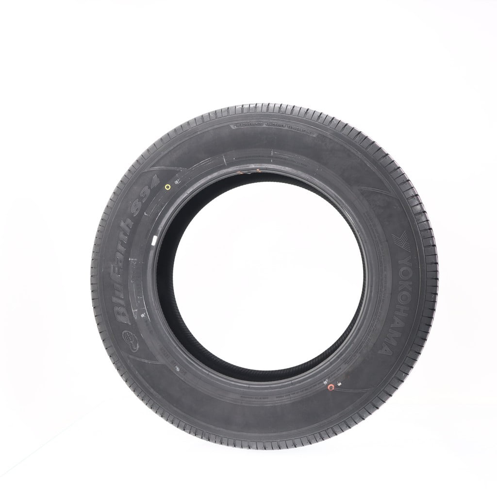 Yokohama BluEarth S34TZ All Season 235/65R17 103T Passenger Tire