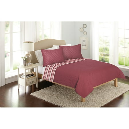 Better Homes & Gardens Solid Front Reverse Stripe Quilt, Red, Twin XL