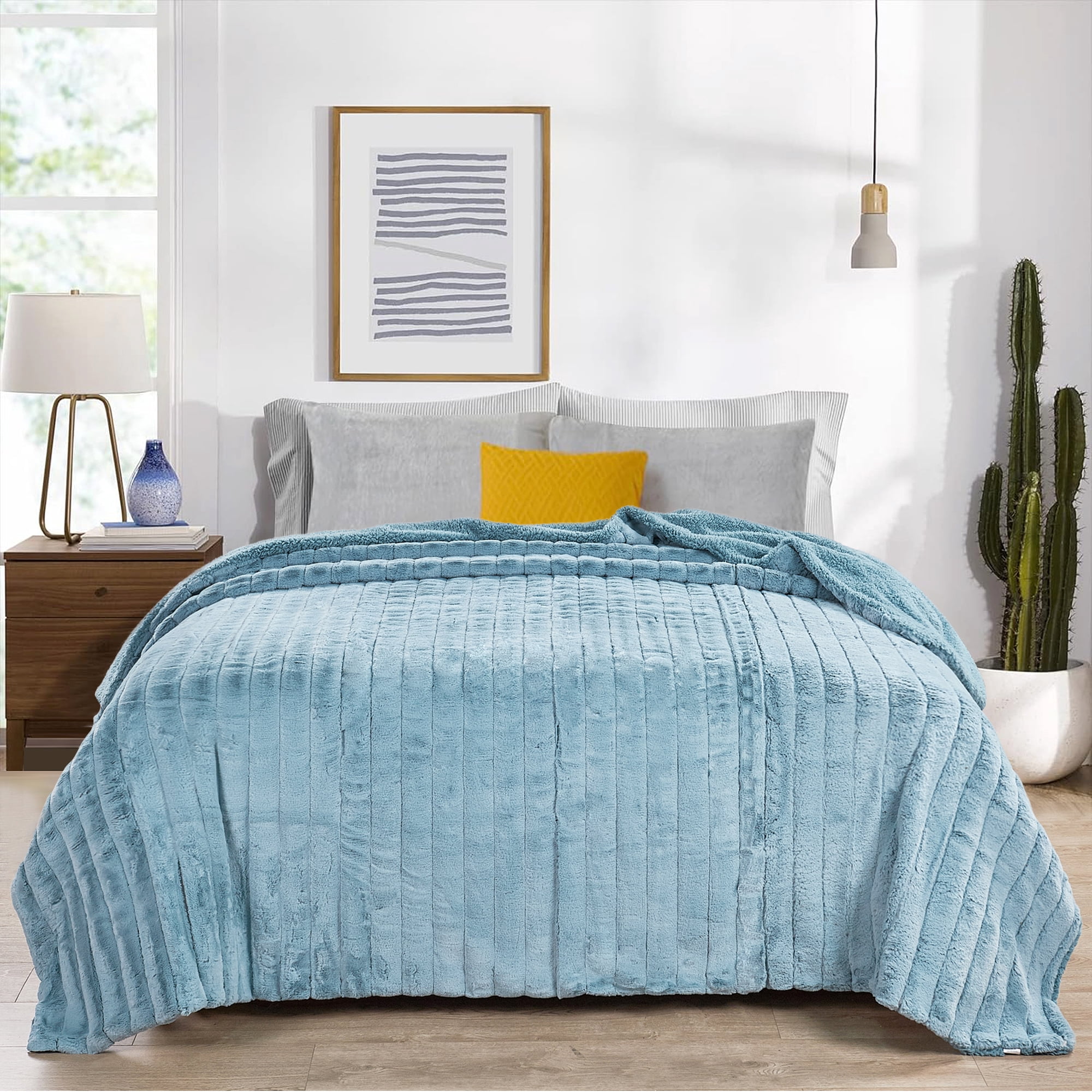 Home Soft Things Super Soft Decorative Throw Blanket Bed Cover- Arona - Oversize (118" x 95")