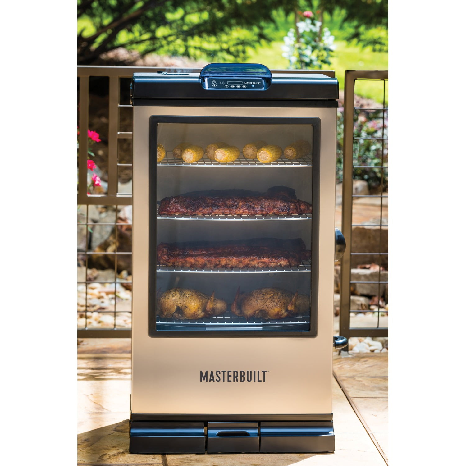 Masterbuilt MB20070115 Bluetooth Digital Electric Smoker 1 200W 40