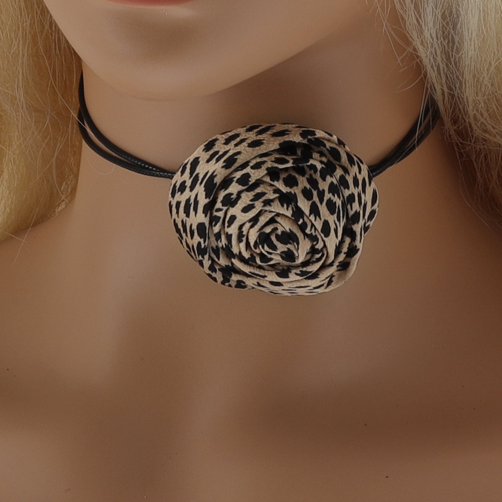 Unique Bargains Rose Choker Necklace 1Pc for Any Occasion Brown, Black