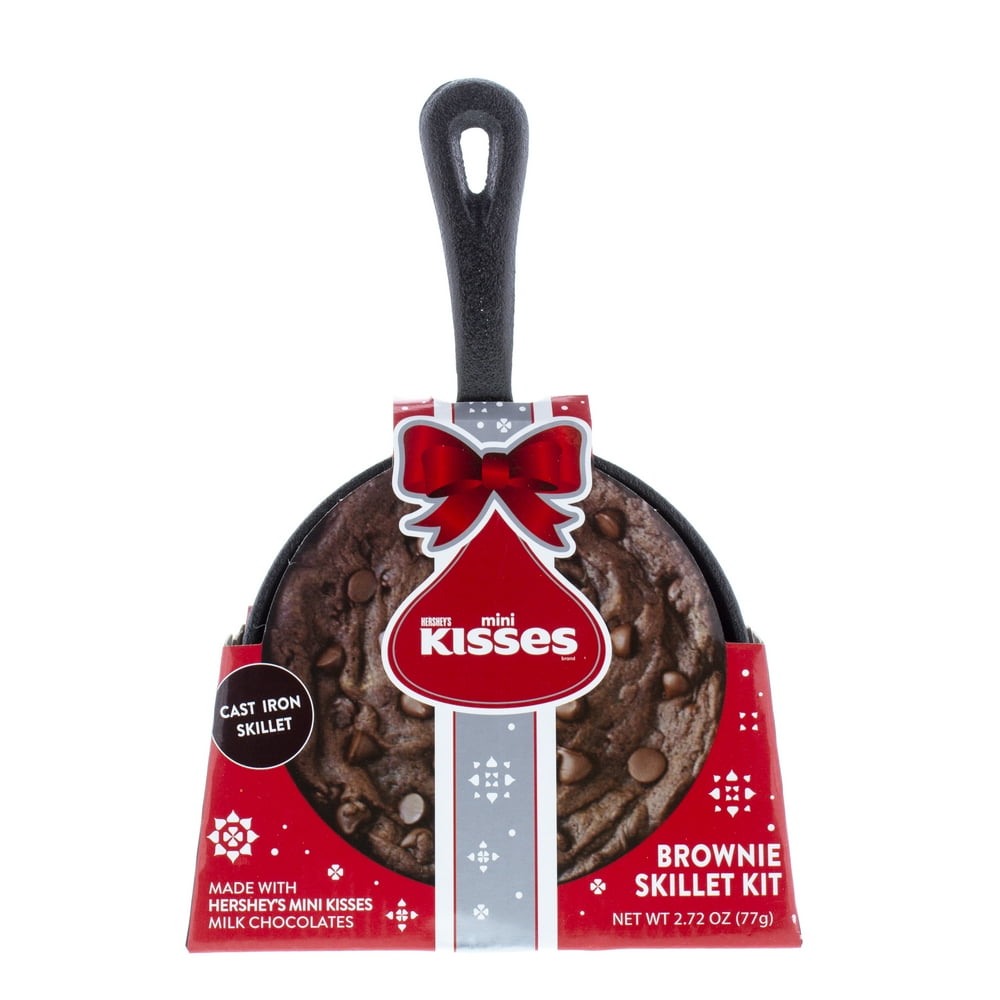 HERSHEY'S KISSES Round Cast Iron Skillet with HERSHEY'S Brownie Mix, 2.