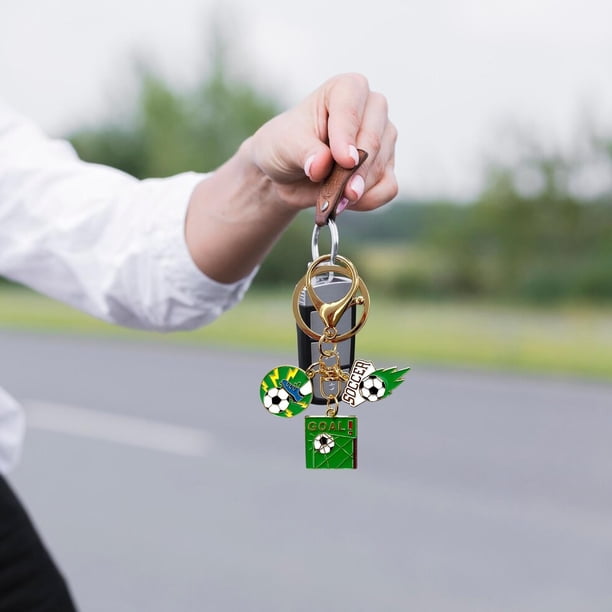 Llavero con colgante de fútbol | Adorno metálico para coche y recuerdo para aficionados al deporte | Regalo y recuerdo para aficionados al fútbol