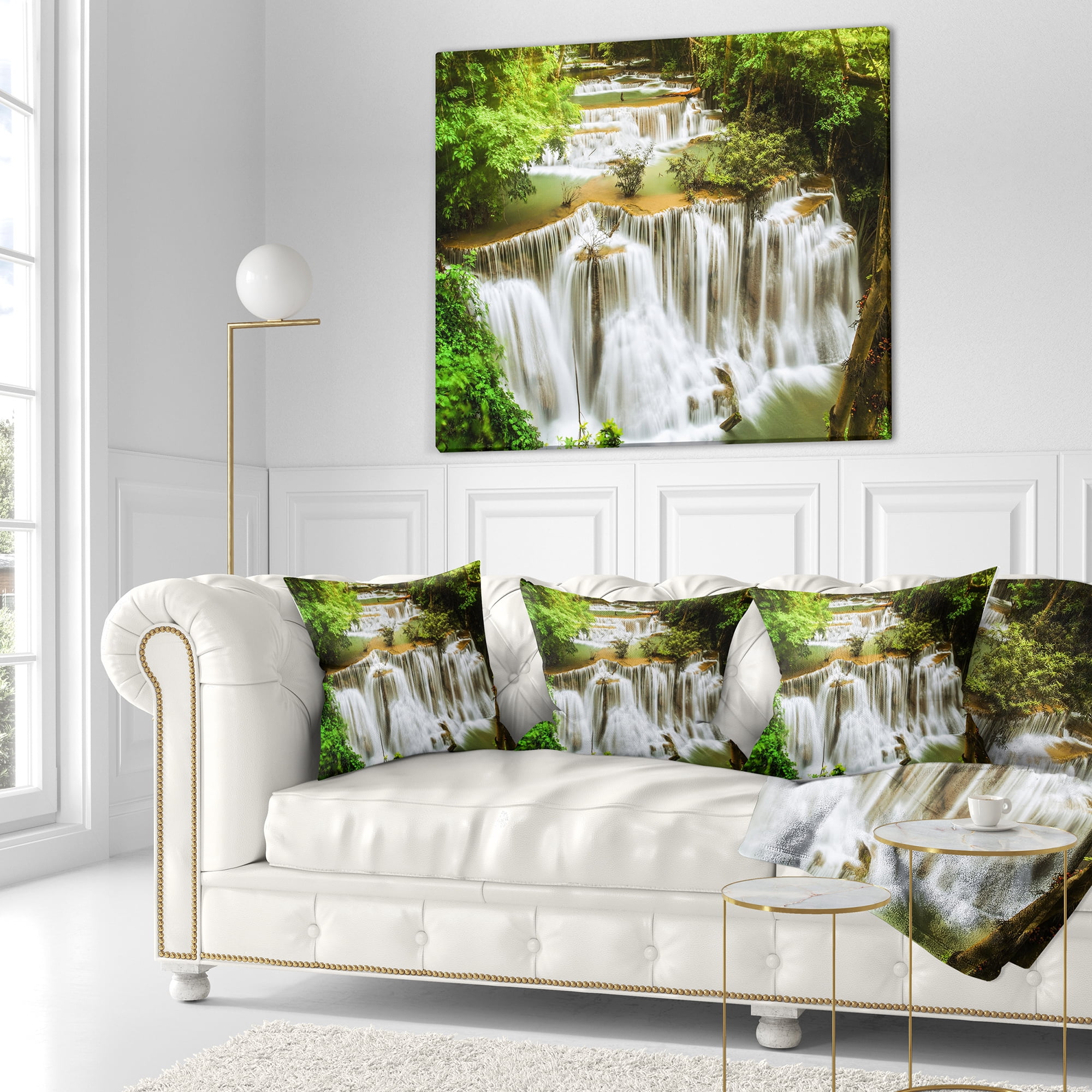 Designart Green Huymea Kamin Waterfall - Photography Throw Pillow - 16x16