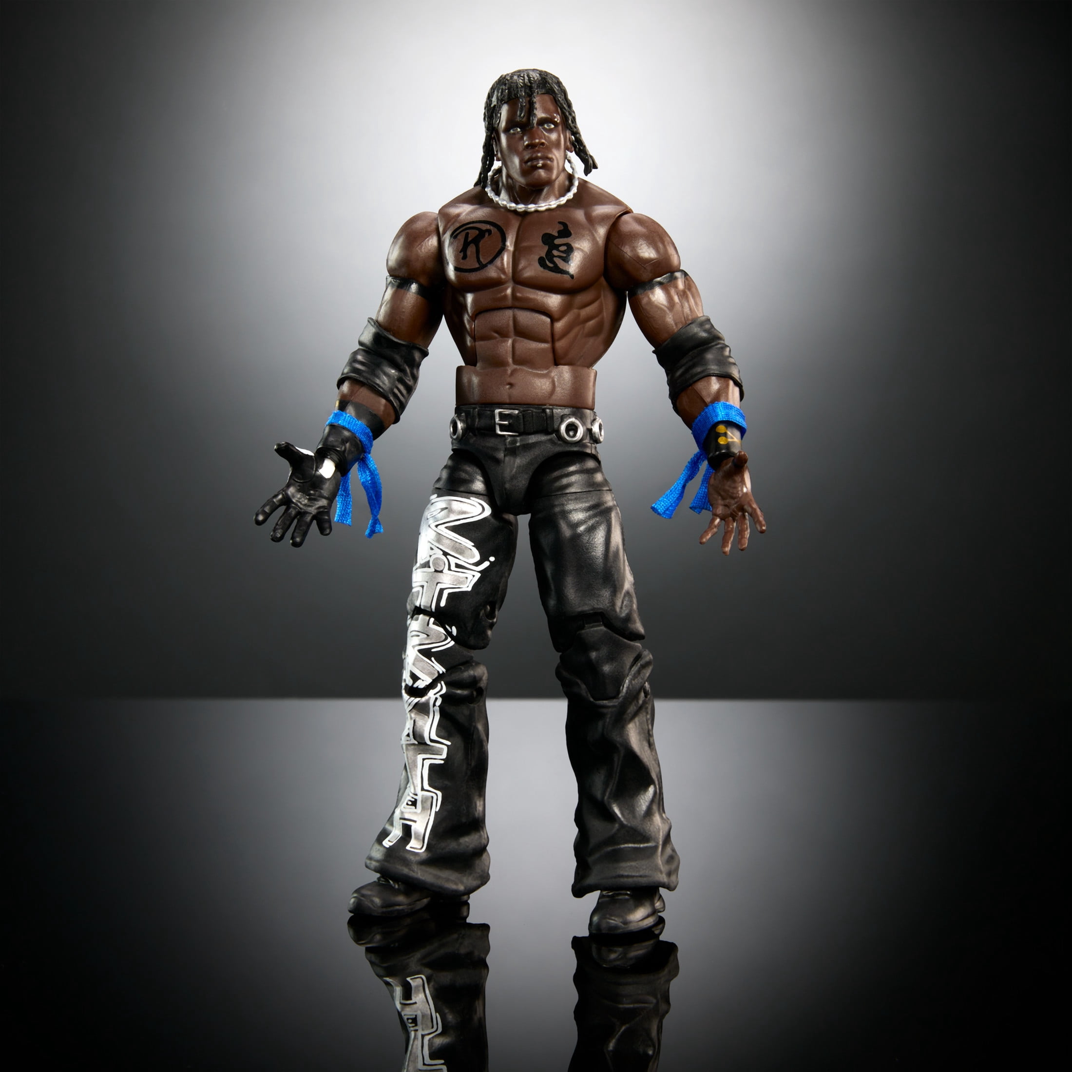WWE Solo Sikoa Action Figure & Accessories Set, 6-inch Collectible
