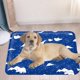 thumbnail image 4 of Alfombrilla refrescante de verano para mascotas, almohadilla de gel para dormir, cómoda, lavable y portátil. Azul oscuro 40cmx50cm, 4 of 8