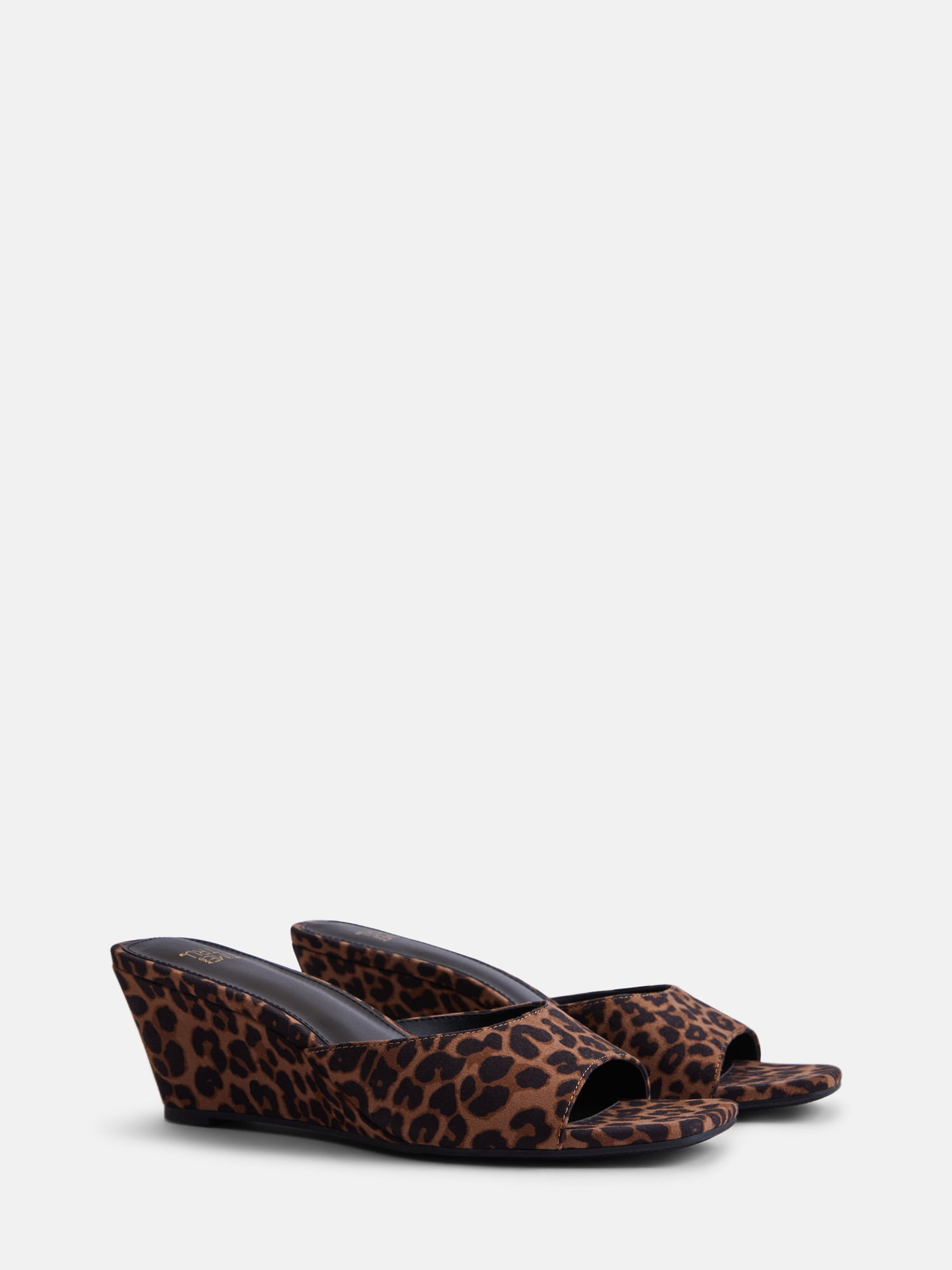 Time and Tru Women's Slip On Wedge Sandals