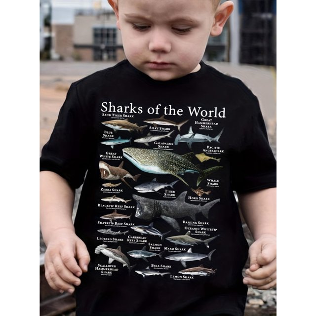 Camiseta con estampado gráfico de anime "Tiburones del Mundo", camiseta informal y moderna de manga corta con cuello redondo para niño, ideal para primavera y verano, ropa para el día a día.