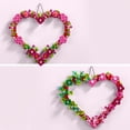 thumbnail image 4 of LEGO® Corazón Decorativo Set de construcción y decoración para niños y niñas, con Flores y Hojas Decorativas 40638, 4 of 5