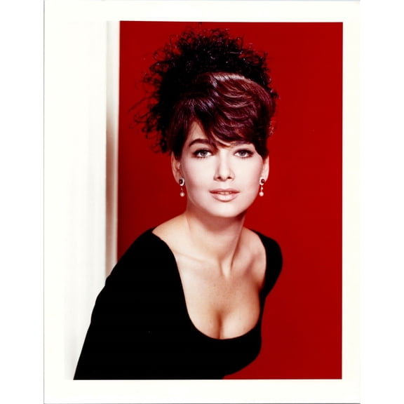 Suzanne Pleshette vintage 8x10 inch photo glamour pose showing cleavage 60's era