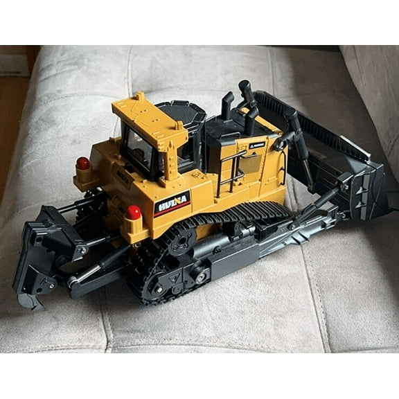 Remote Control Bulldozer RC 1/16 Full Functional Construction Vehicle 2.4Ghz Toy