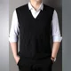 thumbnail image 2 of Chaleco con cuello en V, color sólido, informal, para hombre, liso, de alta calidad, sin mangas, estético, elegante, estilo coreano, chalecos de punto para hombre, 2 of 5