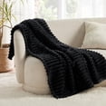 thumbnail image 2 of Blanket Bedsure Twin GentleSoft Cozy - Forro polar de franela, color negro, 2 of 7