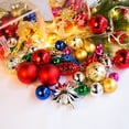 thumbnail image 4 of Paquete de regalo de bolas brillantes para decoraciones navideñas, decoración de ventanas navideñas, bolas colgantes pintadas, colgantes para árboles de Navidad, 4 of 5