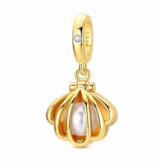 Dije Dorado de Concha Abrible Bañado en Plata