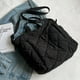 thumbnail image 4 of Bolso de mano acolchado para mujer, bolso de mano tipo hobo, ligero, con relleno, de nailon, tipo bandolera, 4 of 6