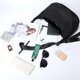 thumbnail image 5 of Bolso FASTFAIRY de nailon mediano con forma de media luna para hombro, 5 of 6