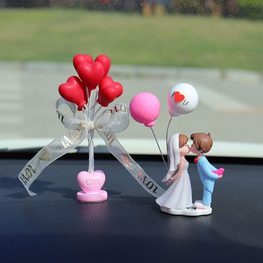 Anime Couples Wedding Kiss