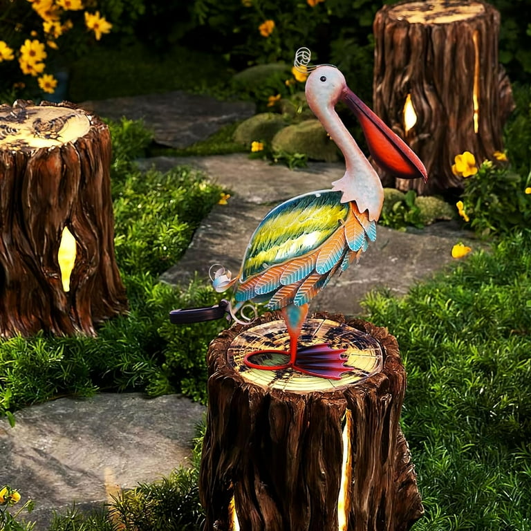 HONGLAND Solar Metal Pelican Statue, 3D Glass Yard Art, Lawn Decor