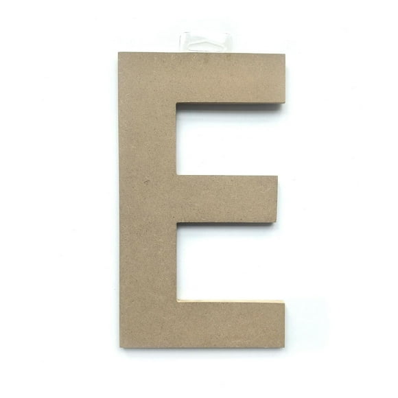 Lettre E en bois du décor Lerman Lettre E en bois