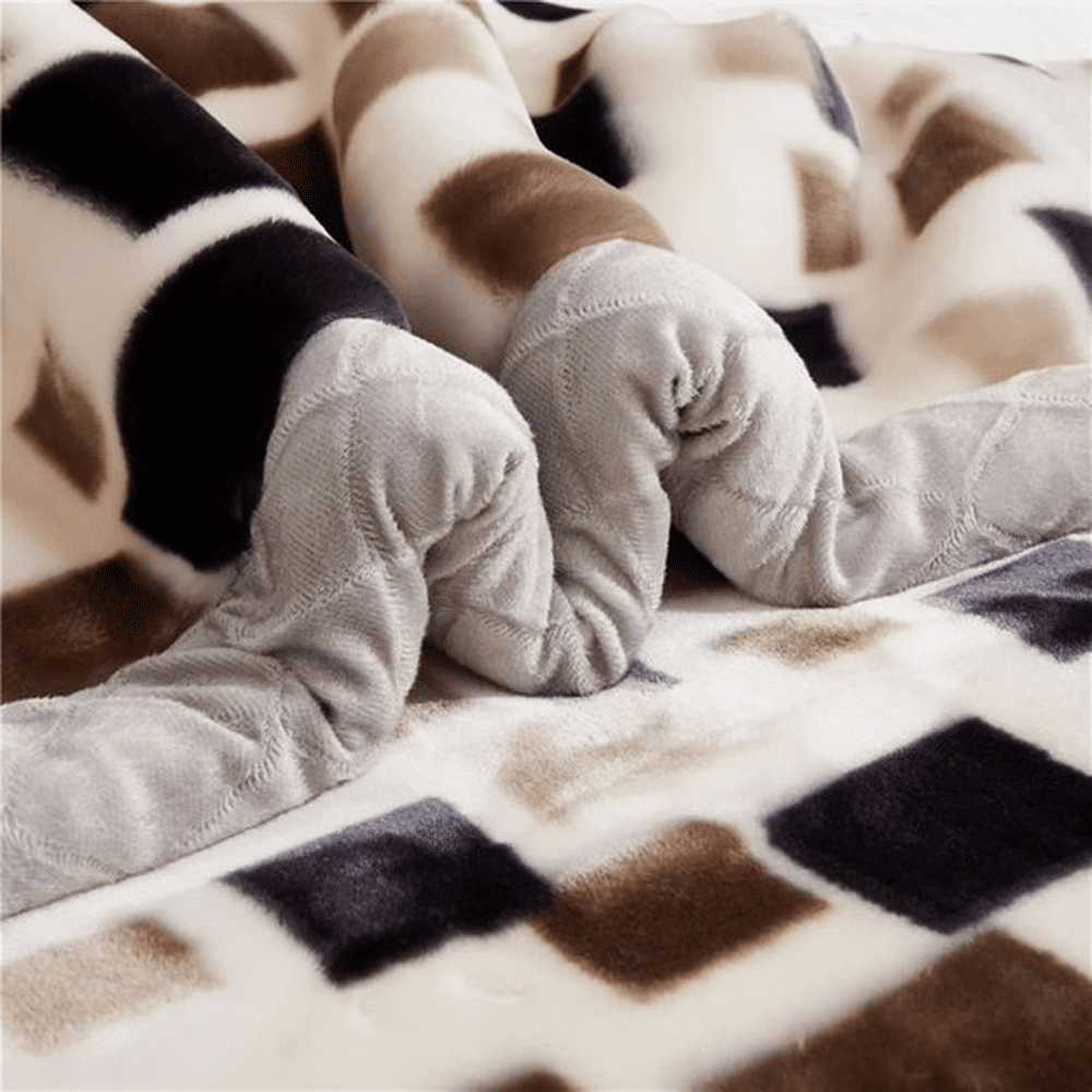 DBOZE Luxury Warm Plush Korean Mink Raschel Blanket, 2 Ply Reversible Silky Soft Winter King Size Blanket, Cream/Navy