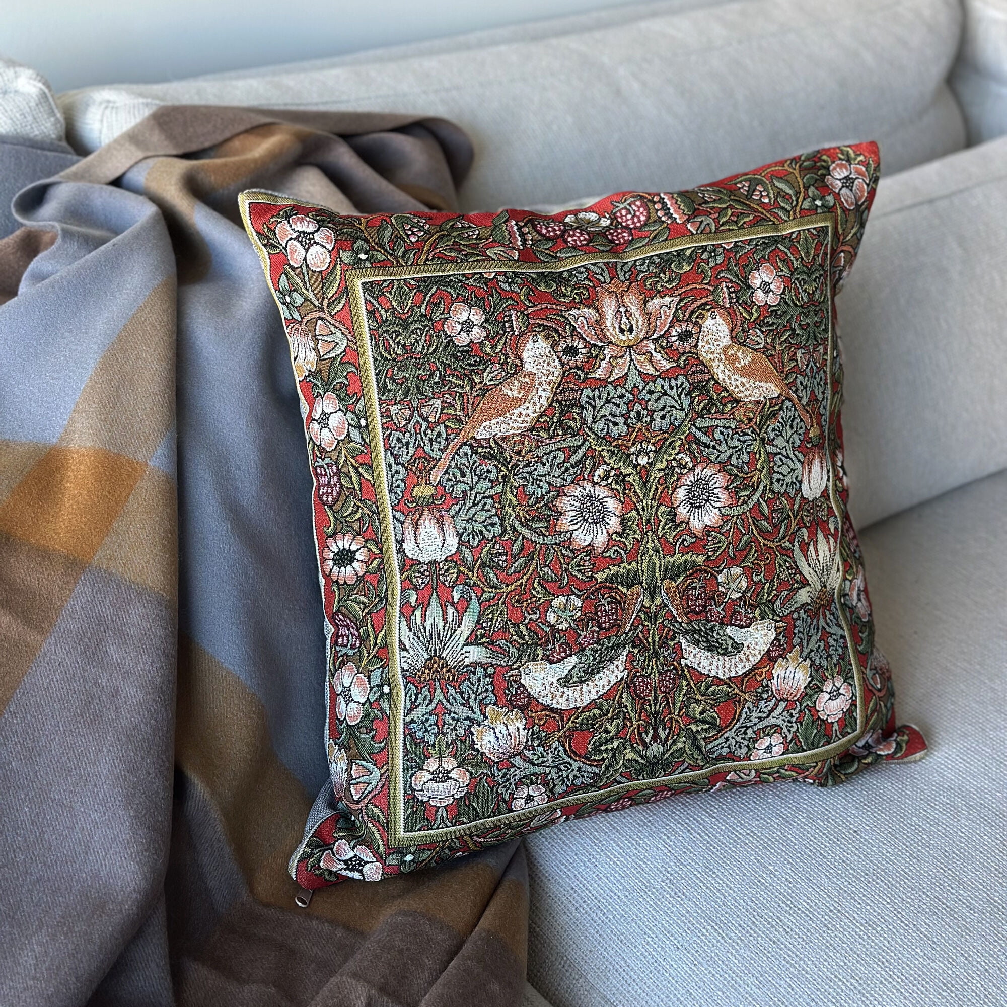 STPgoods William Morris Red Birds Tapestry Throw Pillow with Insert 18x18" (45x45 cm) Decorative Couch and Sofa Cushion for Living Room Bedroom Square Pillowcase