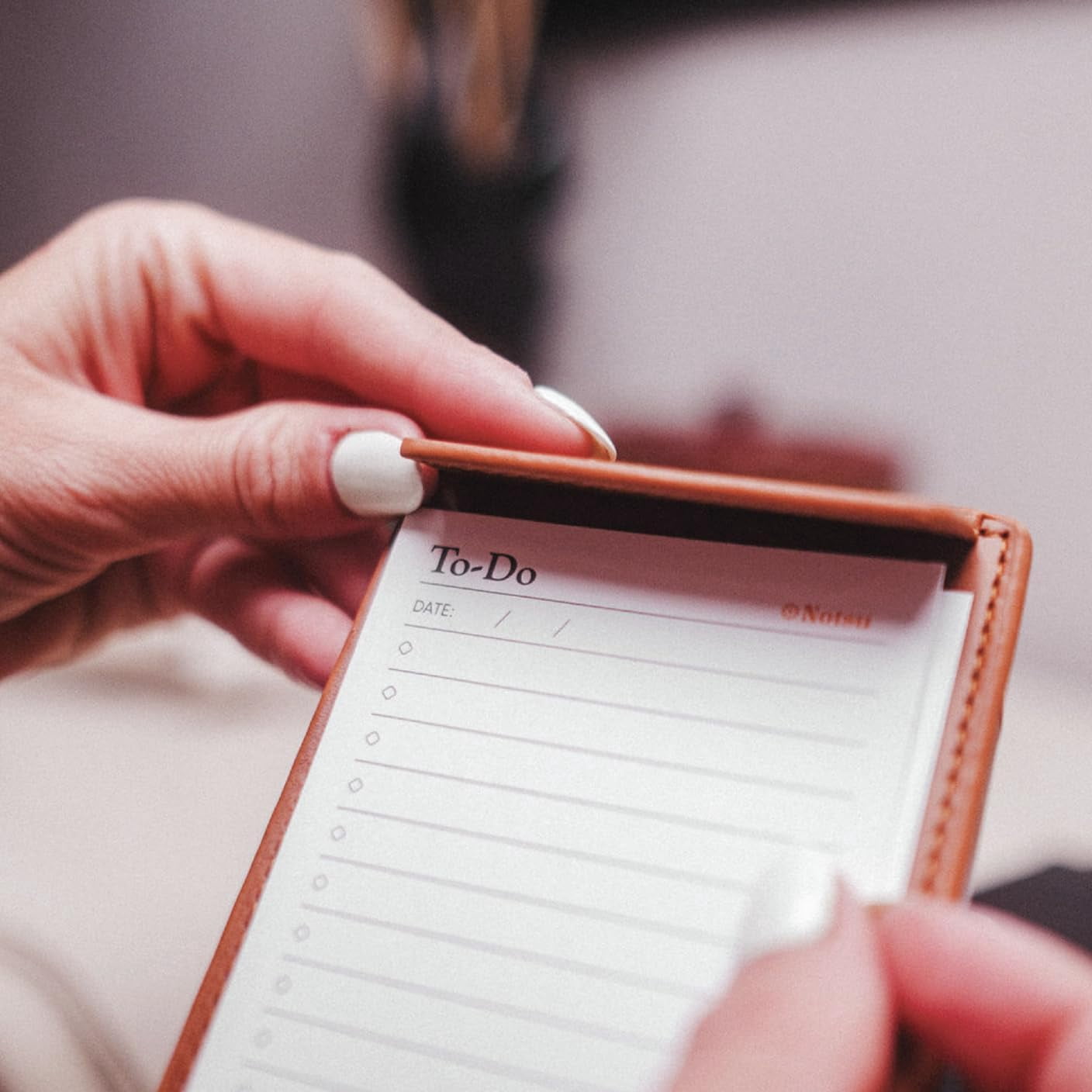 Notsu Note Card Holder | Minimalist 3x5 Inch Index Card Holder Handheld Case in Premium Brown Vegan Leather with 25 To Do List Notecards
