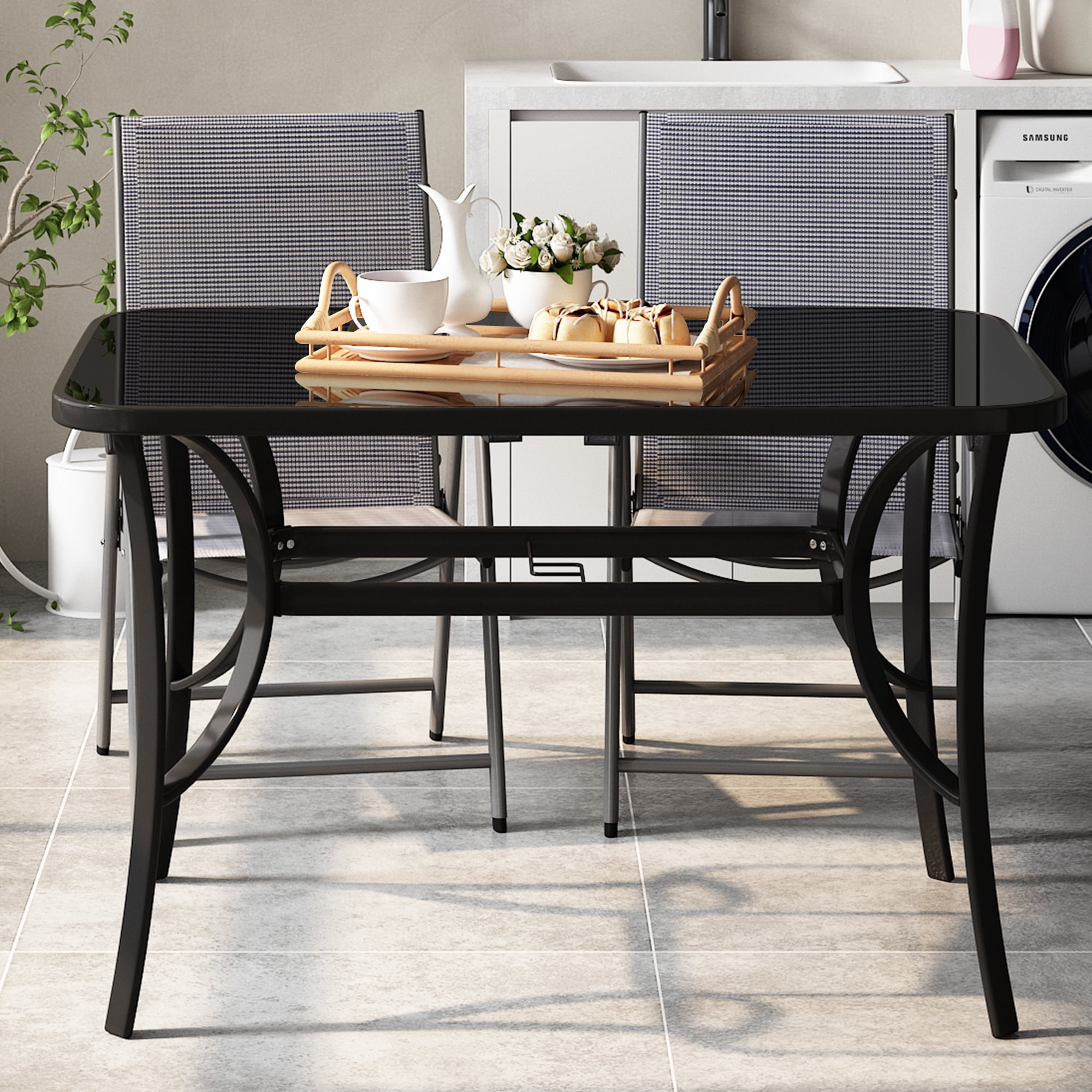 Vrtni stol s kaljenim staklom i otvorom za suncobran