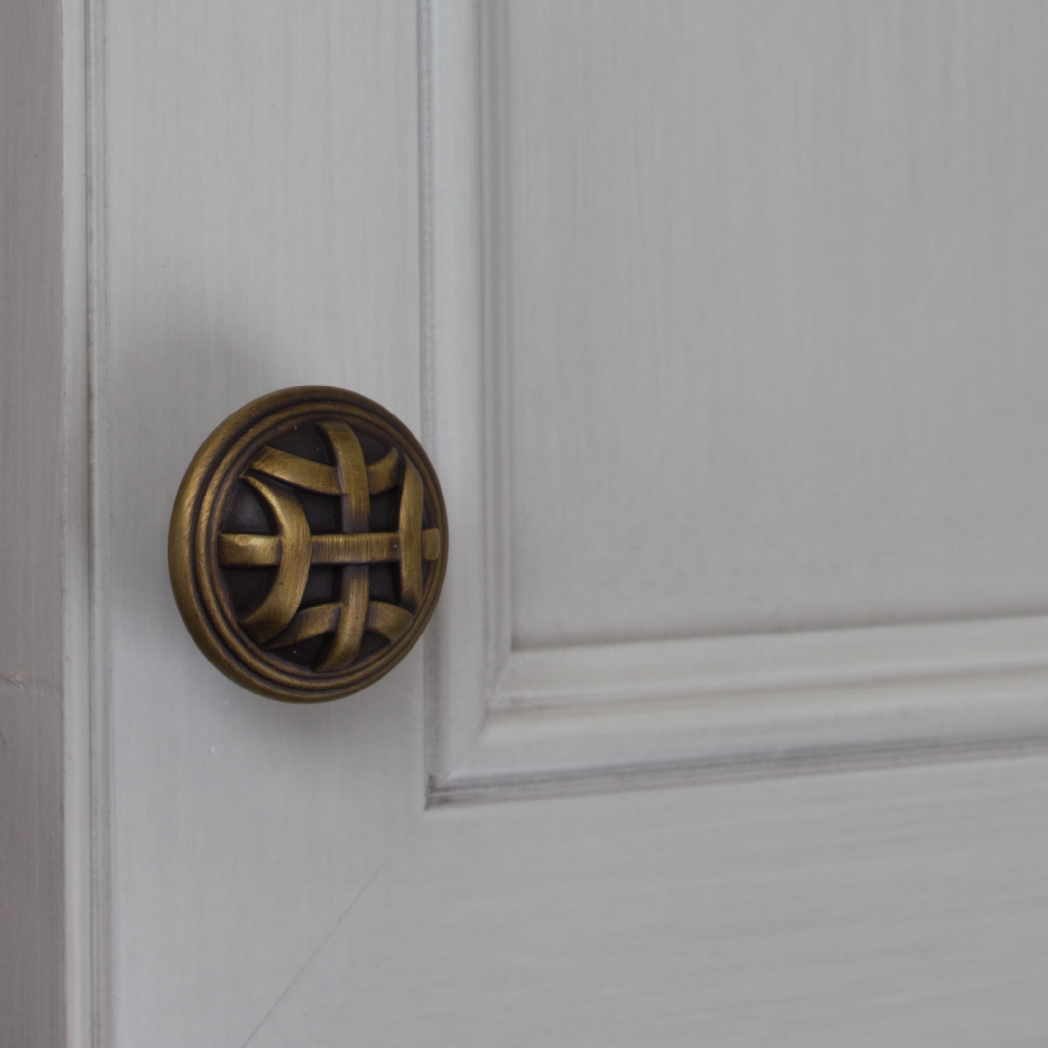 GlideRite 1-1/4 in. Round Braided Cabinet Knob, Antique Brass, Pack of 5