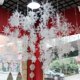 thumbnail image 2 of 30/12 piezas de adornos navideños de copos de nieve con purpurina, copos de nieve blancos falsos, colgantes para árbol de Navidad, decoración para fiestas en el hogar y Año Nuevo, 2 of 5