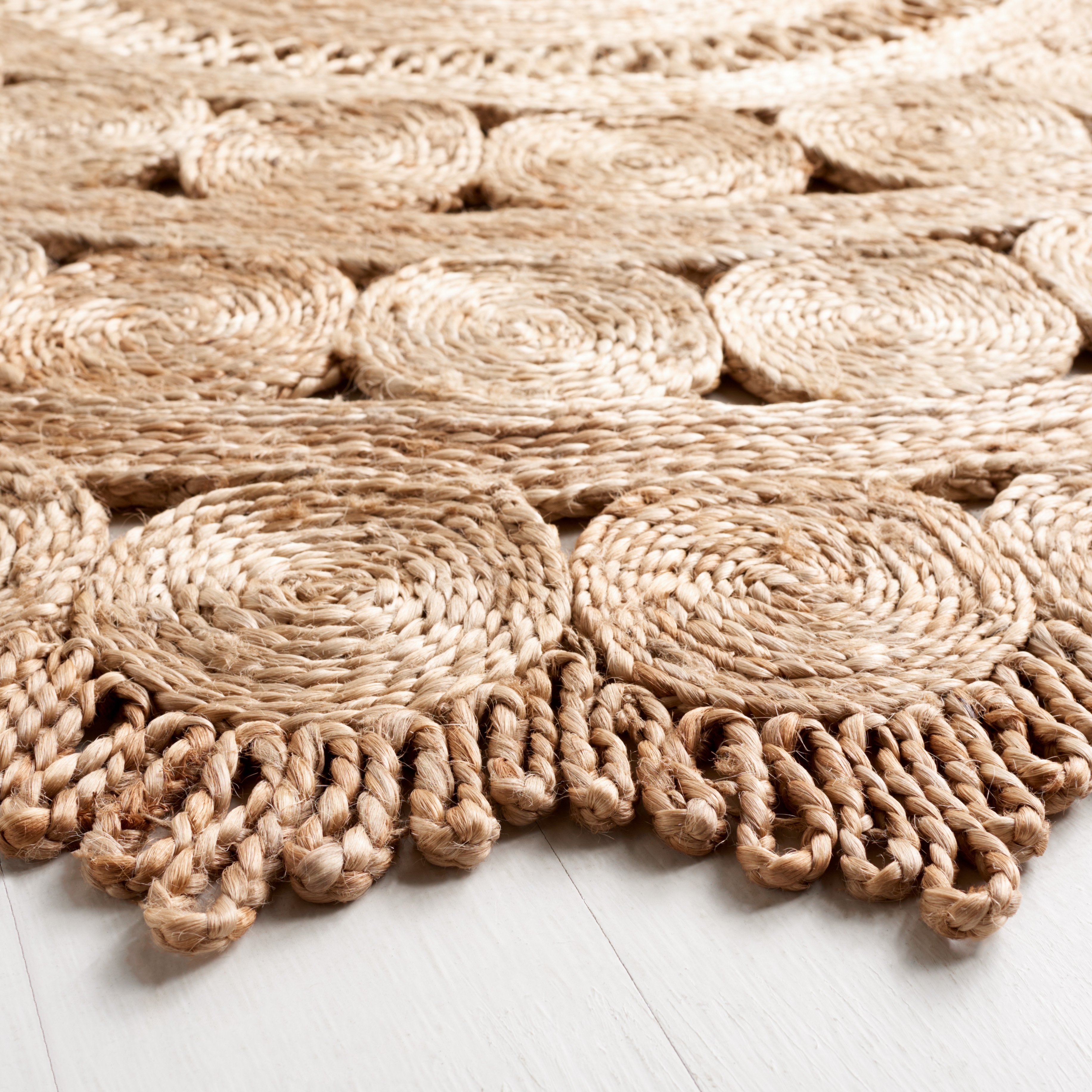 SAFAVIEH Natural Fiber Phyillis Geometric Area Rug, Natural, 6' x 6' Round