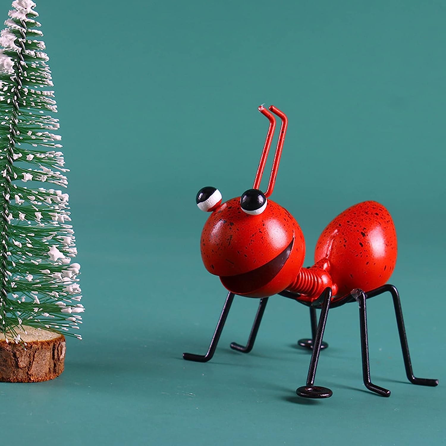Metal Ants Garden Decor,Indoor or Outdoor Art Wall Sculptures,Patio Lawn Garden Ornaments Wall Decorations (Red)