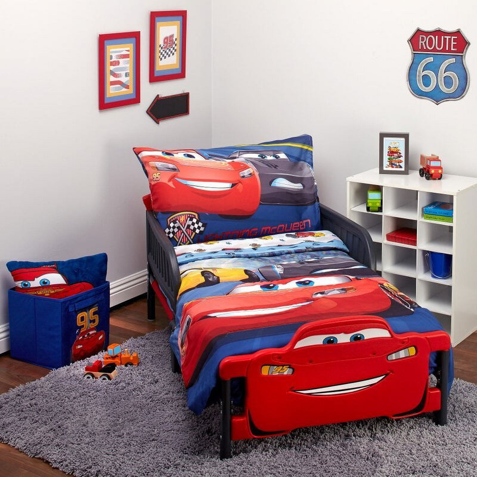 Lightning mcqueen crib bedding hot sale