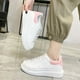 thumbnail image 5 of Zapatos blancos para mujer, zapatos de tabla, suela gruesa, primavera y otoño, zapatos con estampados llamativos, zapatillas casuales de tendencia, 5 of 6