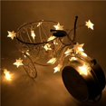 thumbnail image 3 of Matsuzay 20 luces LED de cadena, luz decorativa de alambre de cobre de cinco estrellas, alimentada por para boda, fiesta, Navidad Iluminación navideña 1.5 M 10 lámparas Matsuzay HA024792-02, 3 of 4