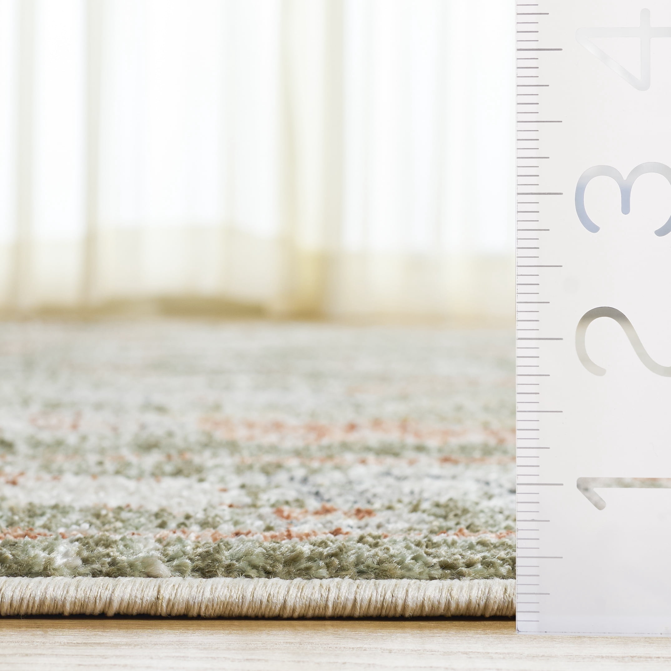SAFAVIEH Grove Petrina Oriental Runner Rug, Green/Ivory, 2' x 6'