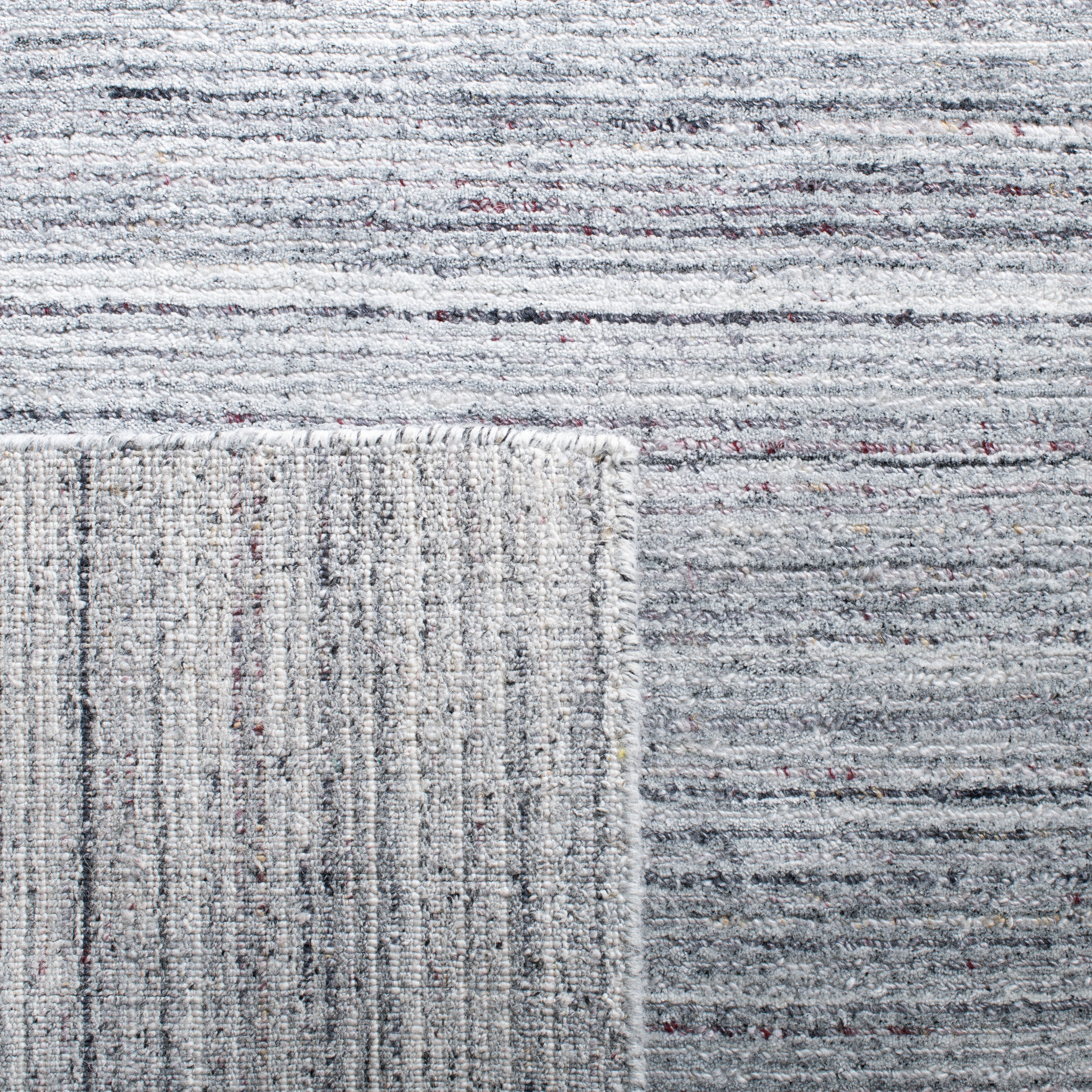 Safavieh Mirage Weldon Distressed Area Rug, Light Gray, 5' x 8'