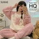 thumbnail image 2 of SUKAE HQ-Conjunto de Pijamas térmicos de terciopelo grueso chino para mujer, ropa de dormir de manga larga, oso rosa, Preppy, coreano, Invierno, 2 of 5