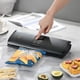 thumbnail image 4 of Injueey Sellador automático de alimentos práctico y práctico, preservación eficiente, estilo de vida saludable, amplio Organizadores de utensilios de cocina Enchufe europeo negro, 4 of 6