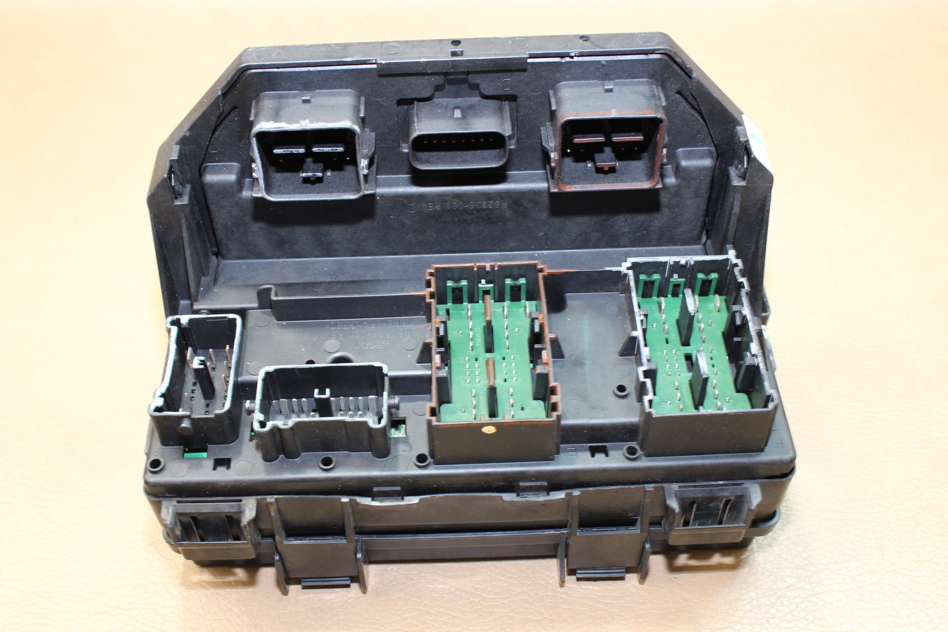 2010 JOURNEY CARAVAN OEM TIPM TEMIC INTEGRATED FUSE BOX MODULE 56046619 REMAN TIPM